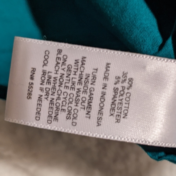 Express Button Down Essentials Top - Picture 3 of 3